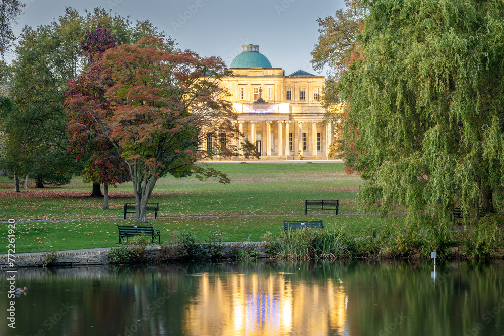 Fototapeta premium pittville park pump house