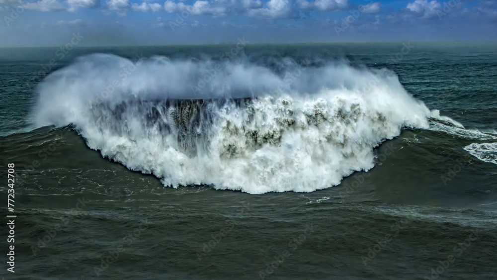 Big Waves Nazare`