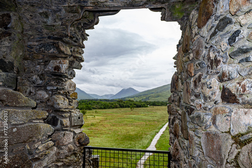 Canvas Print Kilchurn Castle on Loch awe