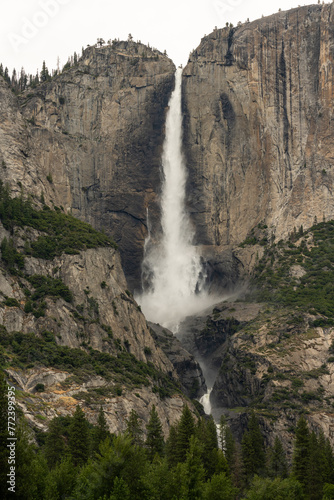 Upper Yosemite Fall Crashes into Pool Below © kellyvandellen