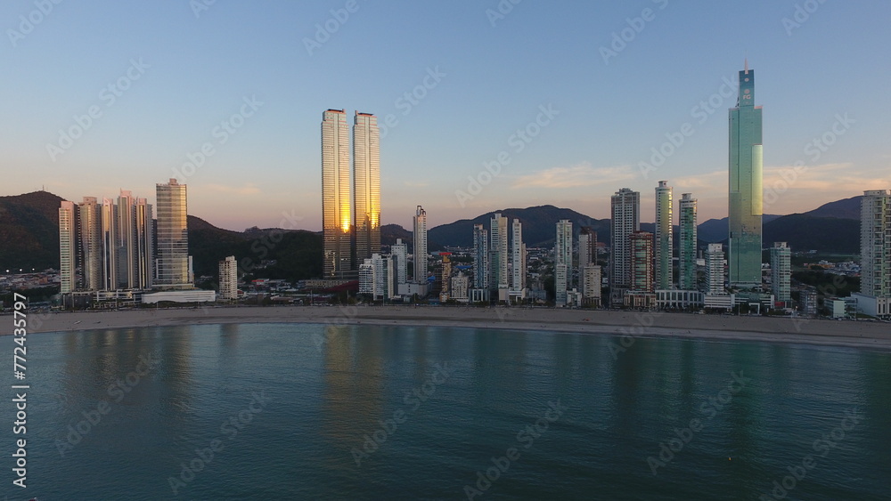 Naklejka premium Barcos na Barra Sul de Balneário Camboriú em Santa Catarina no Brasil