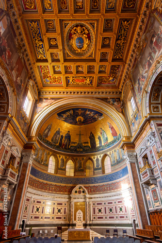 Interiors of Lateran basilica in Rome, Italy © Mistervlad