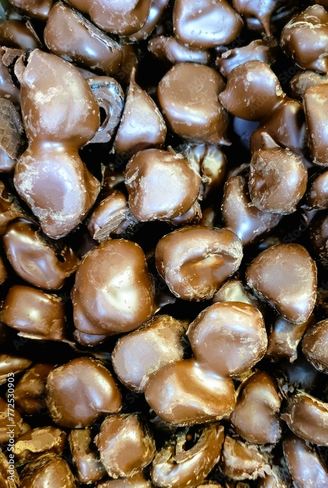 prunes in chocolate, dessert, heap, background, dried fruits in chocolate, glaze
prunes in chocolate, dessert, heap, background, dried fruits in chocolate, glaze