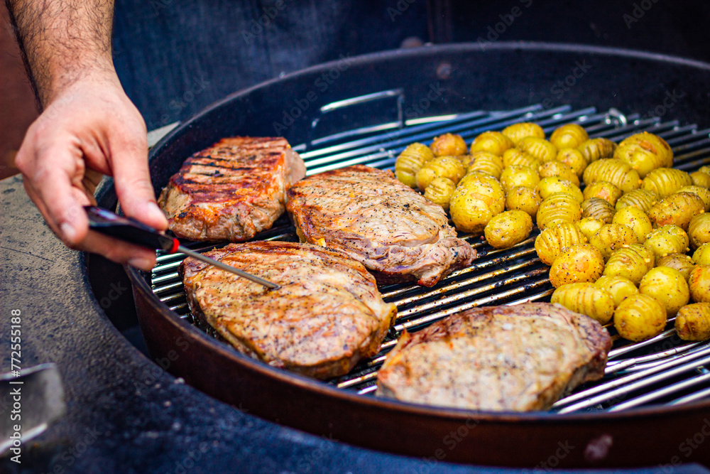 Pesto Potatoes and Grilled Steak Pesto Potatoes and Grilled Steak