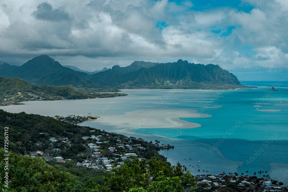 Reef . Kāneohe Bay,  largest sheltered body of water in the main Hawaiian Islands. Pu'u Ma'eli'eli Trail, Honolulu Oahu Hawaii.  Kahaluu. Kualoa