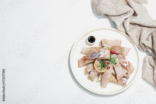 Fotografía Raw pollock (Pollachius virens) fillet