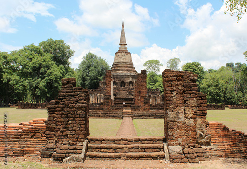 Wat Chang Lom, Si Satchanalai Historical Park, A historical park in Si Satchanalai district, Sukhothai Province, Northern Thailand