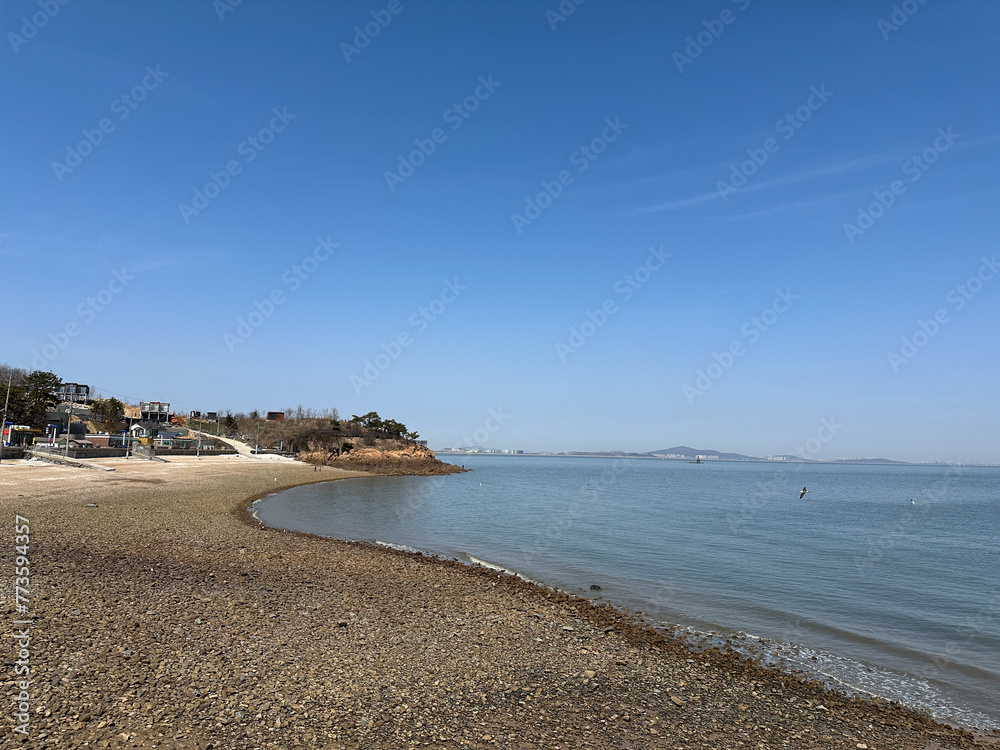 Fototapeta premium 바닷가 해안선
