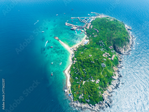 Fototapeta Naklejka Na Ścianę i Meble -  Summer aerial photography of Boundary Island in Wanning, Hainan, China