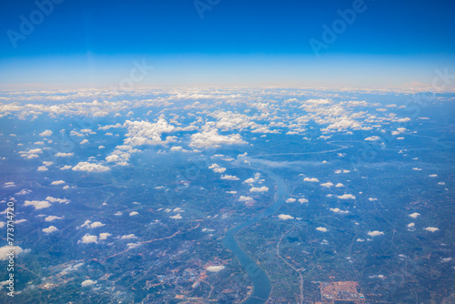 Bild auf Leinwand Flight - overlooking the sea of clouds