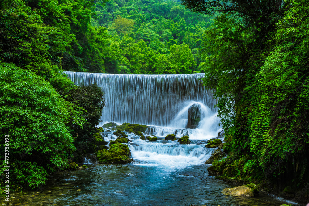 Libo County, Guizhou Province-Xiaoqikong Scenic Area Libo County, Guizhou Province-Xiaoqikong Scenic Area