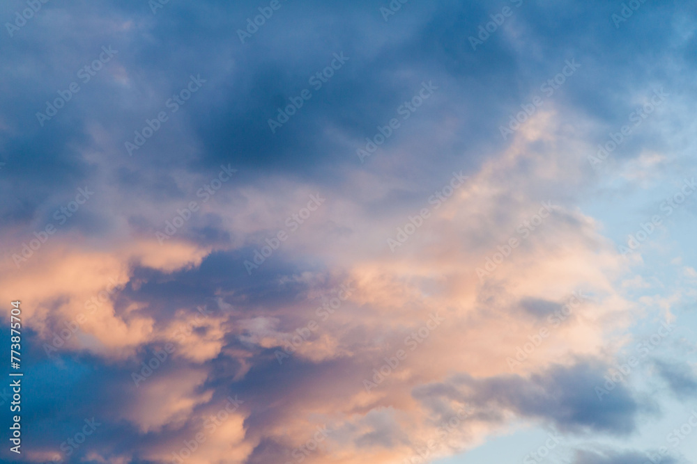 Fototapeta premium a photo of a cloudy sky. Sky background. natural clouds.