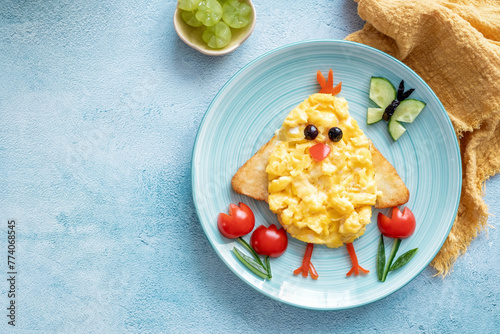 Scrambled egg chick for kids Easter's breakfast