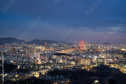 Stunning Night View of urban Seoul City from the Mountain Top © 상철 김