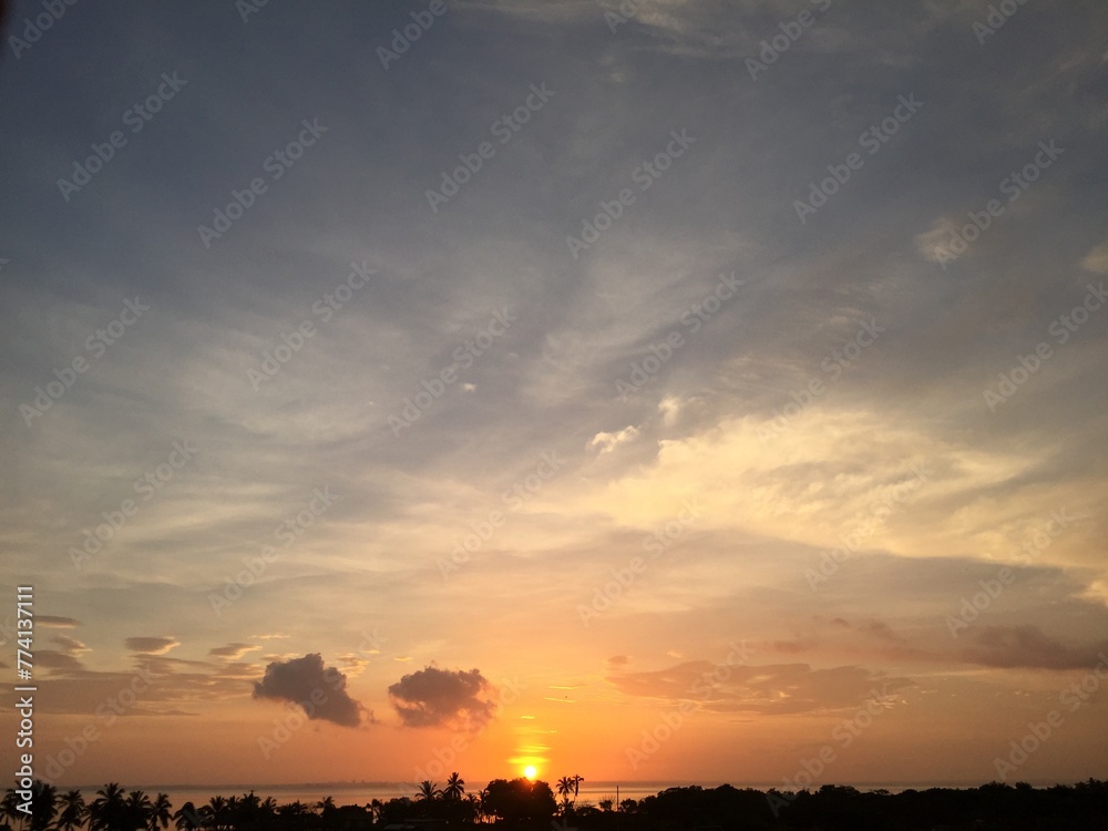 Atardecer hermoso en la playa