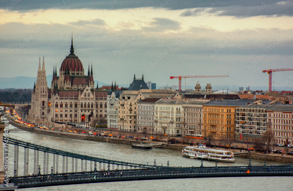 View of the Parliament of Budapest, the Szechenyi Chain Bridge and the Danube River during the day