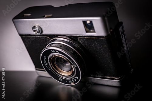 Stary aparat analogowy. © Oktawian