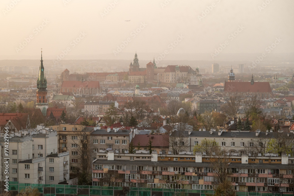 Fototapeta premium Pył Saharyjski nad Krakowem widoczny z Kopca Krakusa