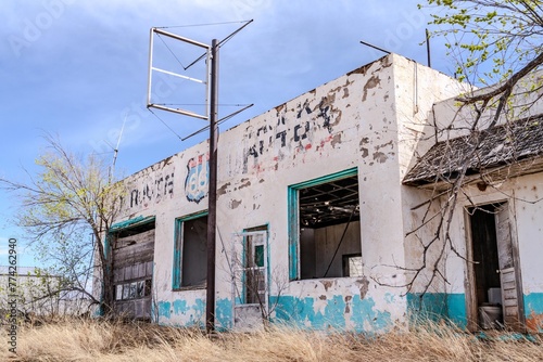 abandoned house in the desert