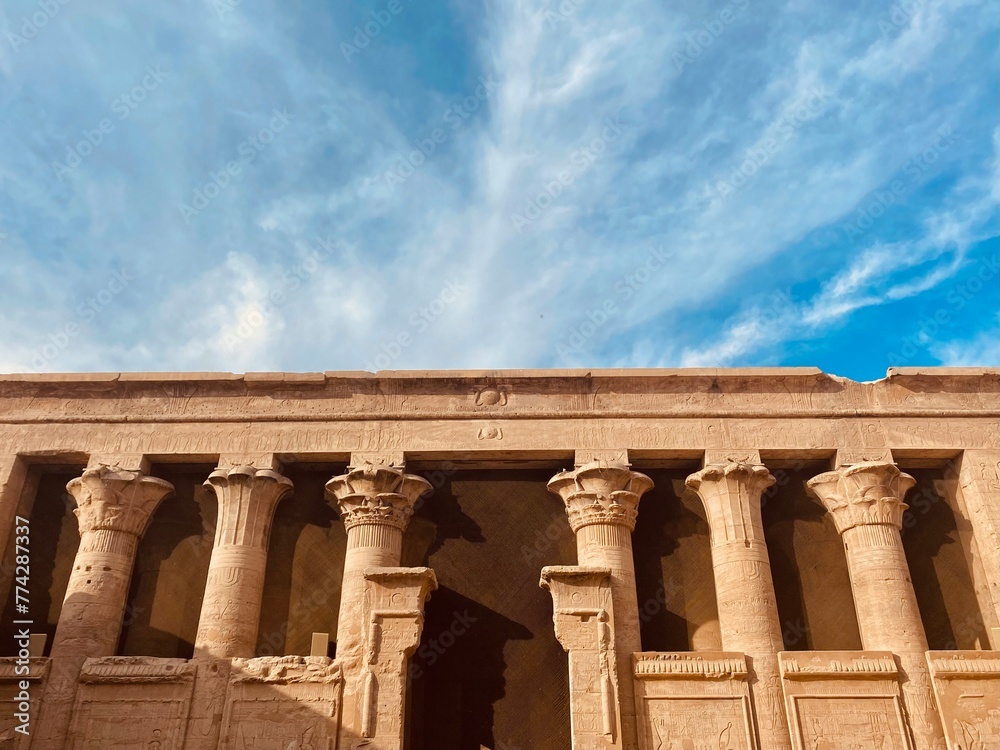 Fototapeta premium Ancient Egyptian Temple 