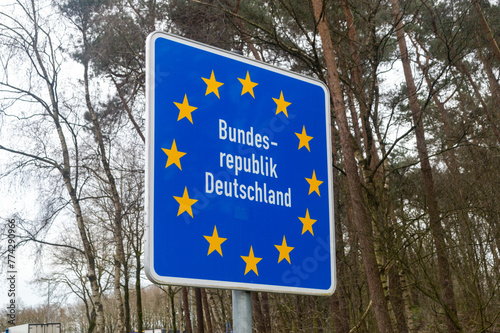 Republic of Germany (Bundes - republik Deutschland) border sign.