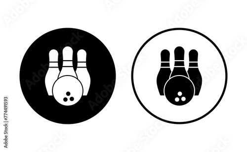 Bowling icon set. bowling ball and pin icon. bowling pins