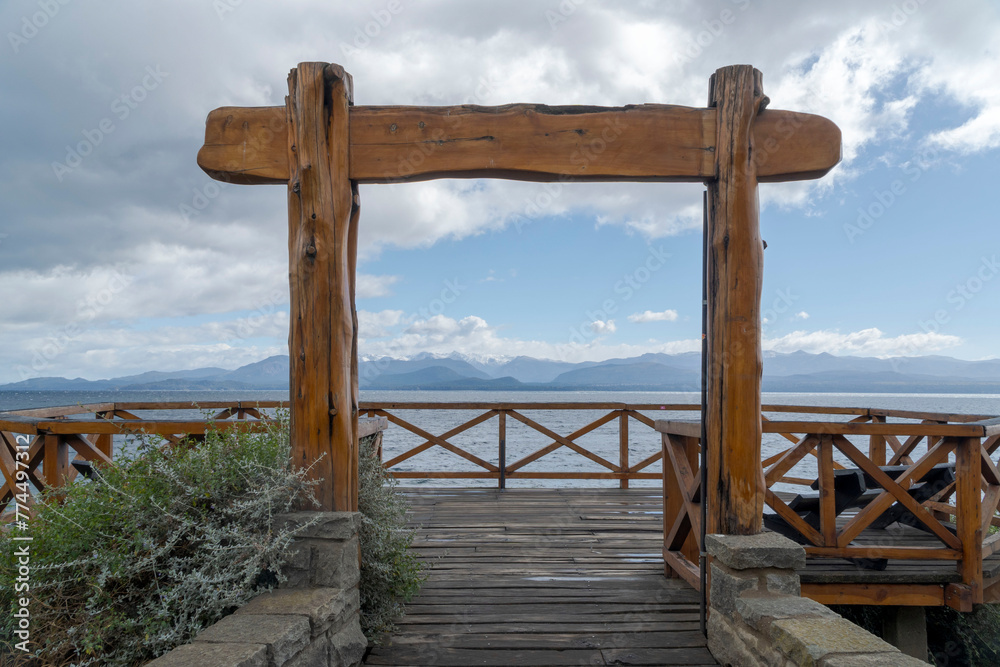 Mirador al lago Nahuel Huapi, en Bariloche.