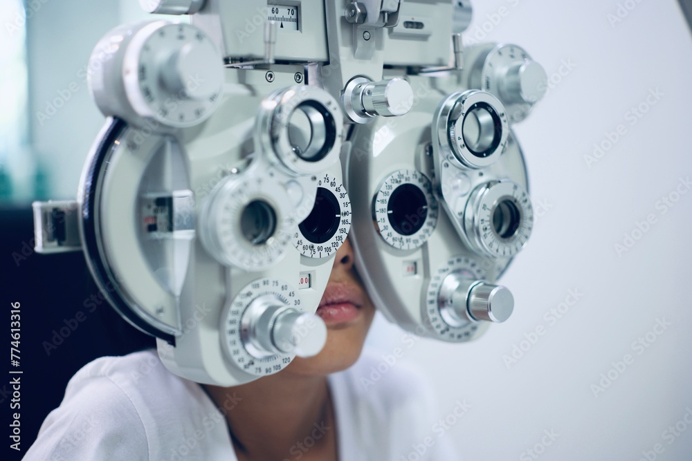 Kid eye exam Kid eye exam