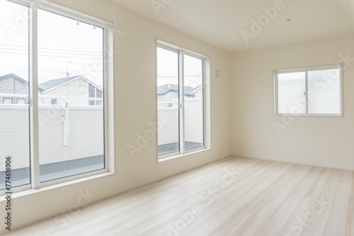 洋風寝室 新築住宅 掃き出し窓
