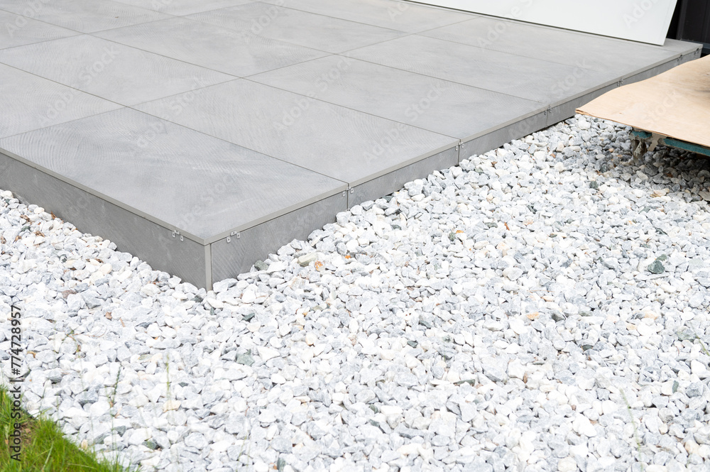 Modern Grey Tile Ramp with White Gravel