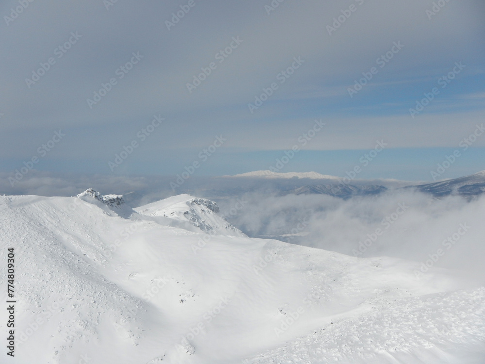 雪の安達太良山からの景色