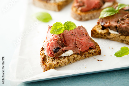 Roast beef on toast with cream cheese and balsamic