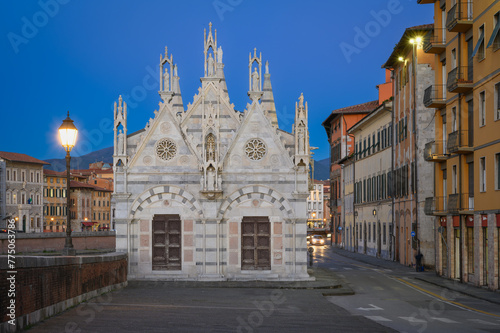 Obraz na płótnie View of Santa Maria della Spina in Pisa - Italy w salonie
