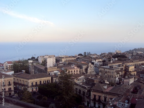 Panorama aereo dei tetti di Acireale