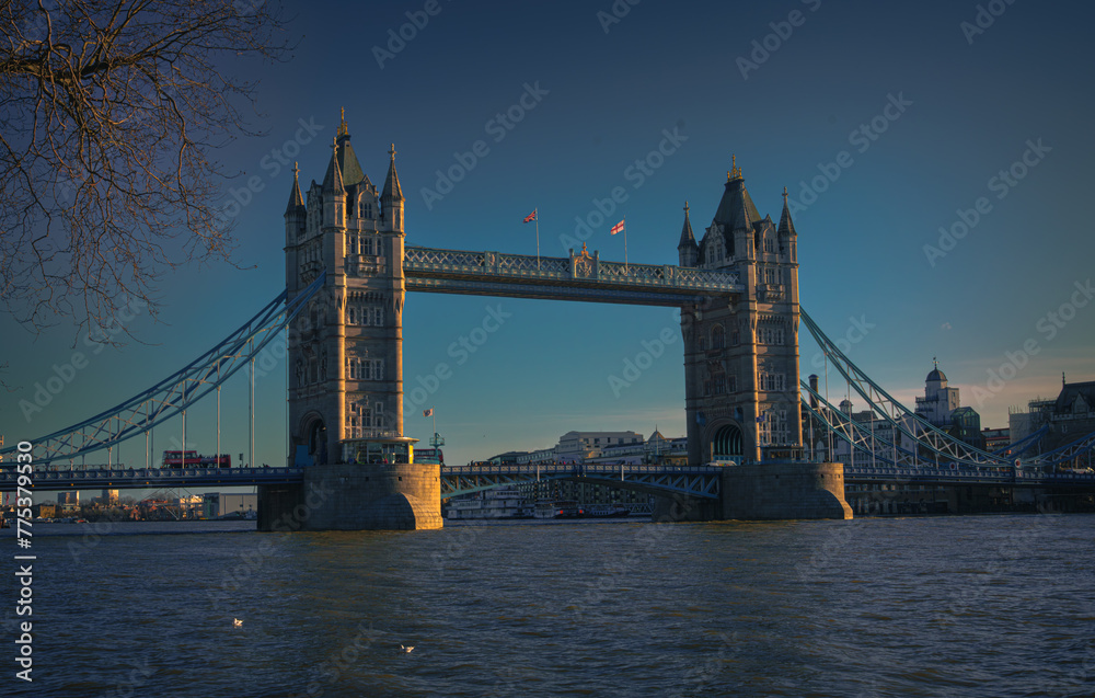 Obraz premium Puente de la torre