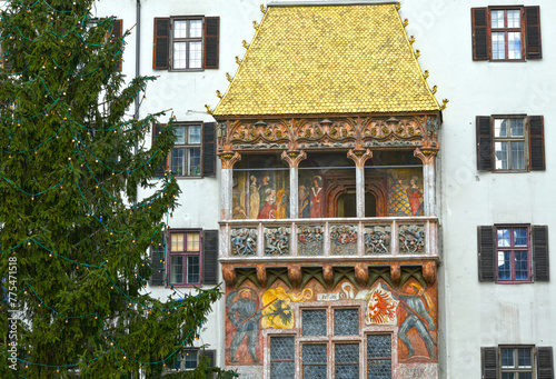 Goldenes Dachl in Innsbruck, Tirol (Österreich) photo