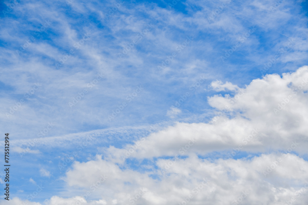 青空と白い雲 コピースペース 青空と白い雲 コピースペース