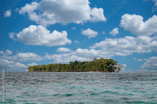 Magle island and caribbean sea landscape with blue sky. San Bernardo, Colombia. © camaralucida1