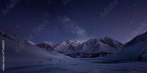 Panorama montagne in notturna. Cielo stellato. photo
