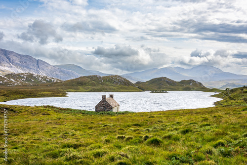 See mit Haus in den schottischen Highlands (Highland Council - Loch na Seilge) photo