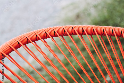 Close-up sur des fils en plastique orange - Arrière-plan design abstrait