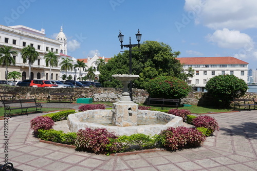 Brunnen und Park in der Altstadt von Panama City