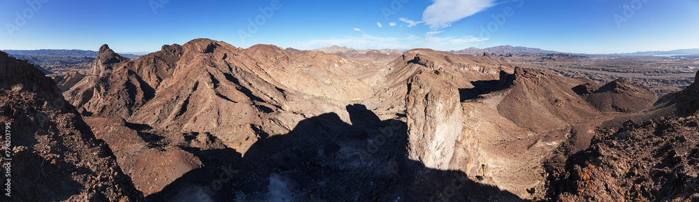 Obraz premium Panorama Overlooking The Monolith In The Havasu Wilderness Area Mountains