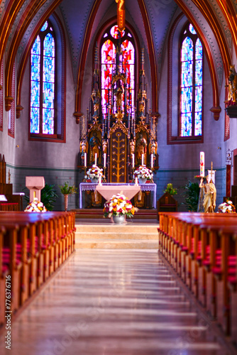 Innenansicht der katholische Pfarrkirche Herz Jesu in Kirchzell, Landkreis Miltenberg (Bayern) 
