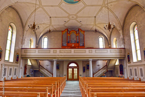 Innenansicht der katholischen Kirche St. Sebastian in Herdern, Bezirk Frauenfeld des Schweizer Kantons Thurgau photo