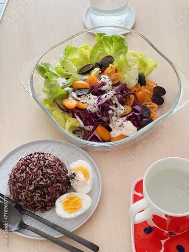 Healthy salads with riceberry rice. Delicious food. Cooking recipes. Brunch. Healthy recipe. Healthy meal. Bruch menu. Vegan. Diet food. Healthy recipes. Easy home cooking. Simply delicious. 