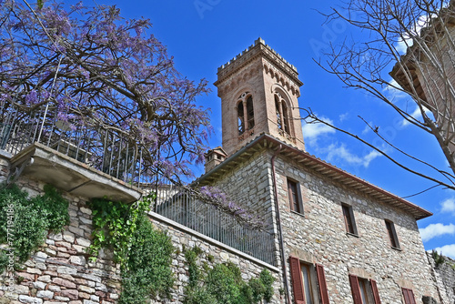 Corciano, la chiesa dell'Assunta e campanile nel vecchio borgo - Perugia, Umbria