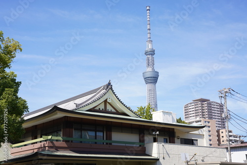 日本の東京都に鎮座する亀戸天満宮