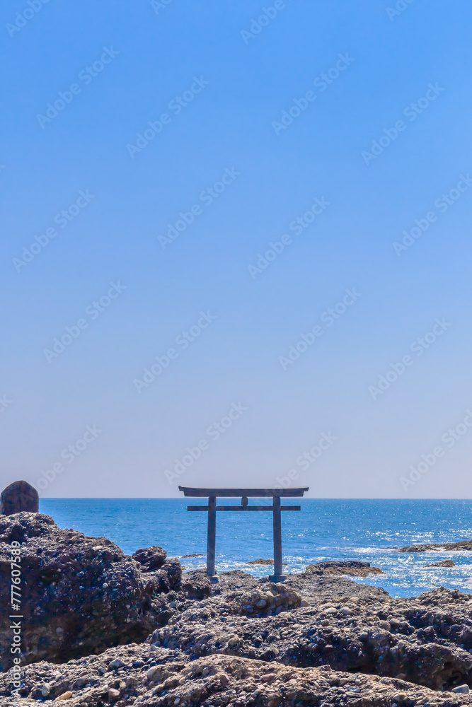 神磯の鳥居 神磯の鳥居