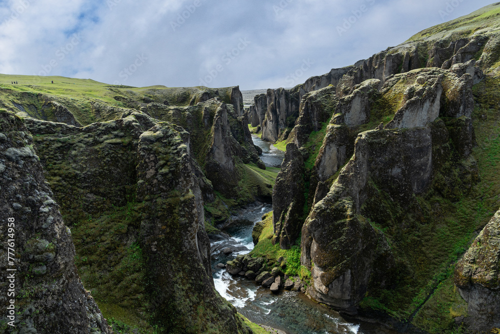 Fjaðrárgljúfur Canyon, markante Schlucht in island